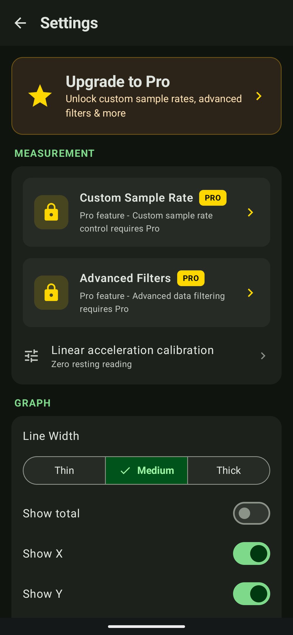 Physics Toolbox Settings screen for Linear Accelerometer, showing the Measurement and Graph groups